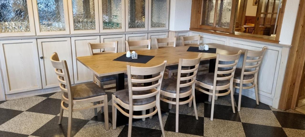 Bauer'S Pension-Restaurant-Catering Grosshabersdorf Екстериор снимка